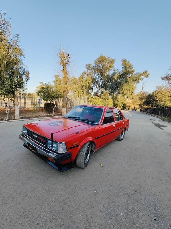 Toyota Corona 1982 3