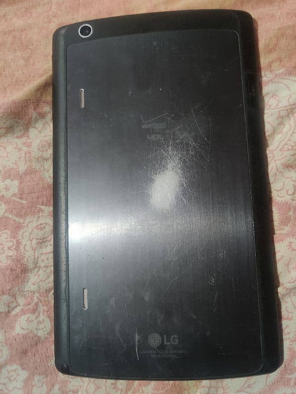 LG tablet 1