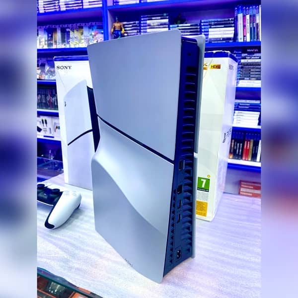 PlayStation 5 Slim 4