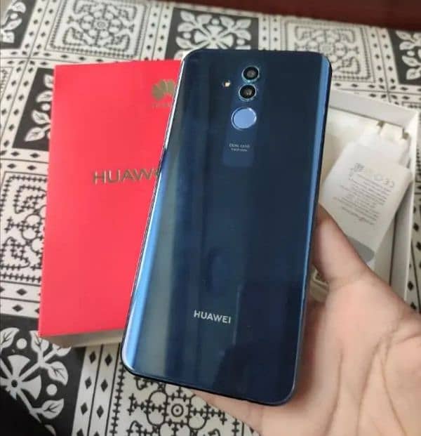 Huawei Mate 20 lite 6/64 box charge  new condition exchnage possible 0