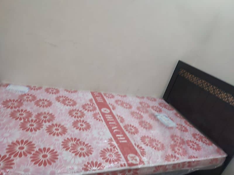 Single bed with mattress 2