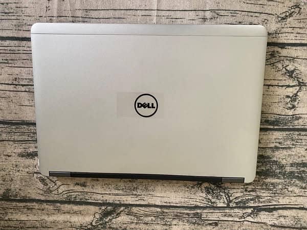 Dell latitude E7440 Laptop ( 0 3 2 1 5 2 9 6 9 5 6 ) 1