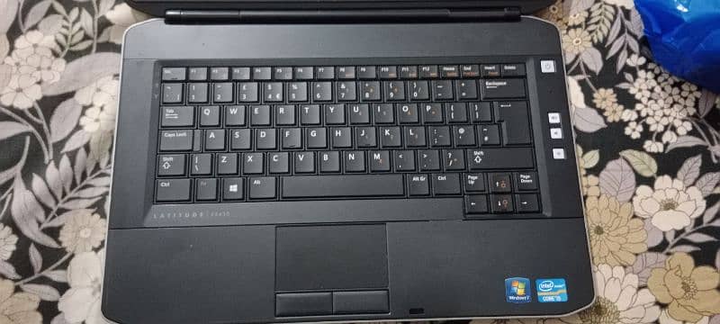 Dell Laptop 128GB SSD & 4GB Ram 1