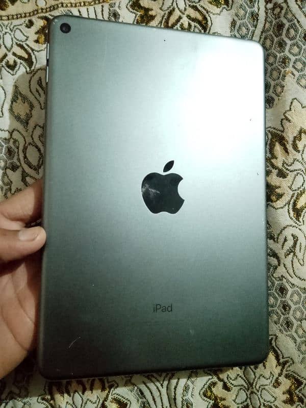 i pad mini 5  / 64gb 1