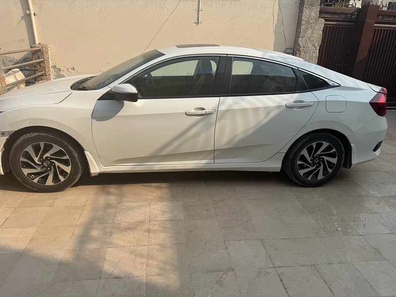 Honda Civic Oriel 2017 6