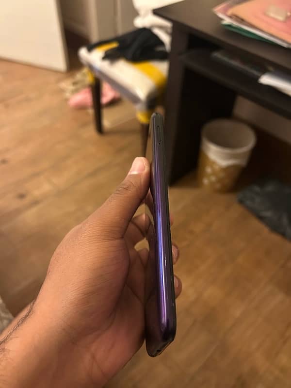 infinix Deep purple 4