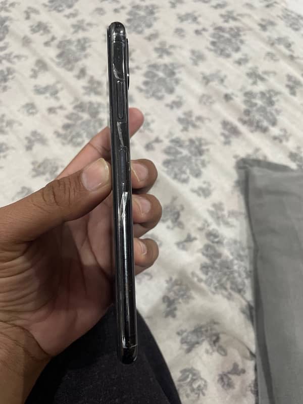 xs max Both sims PTA Approved 64 GB 1