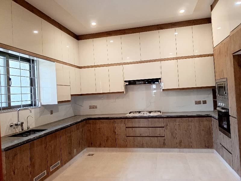 Beautiful Upper Portion For Rent In Available E11 4