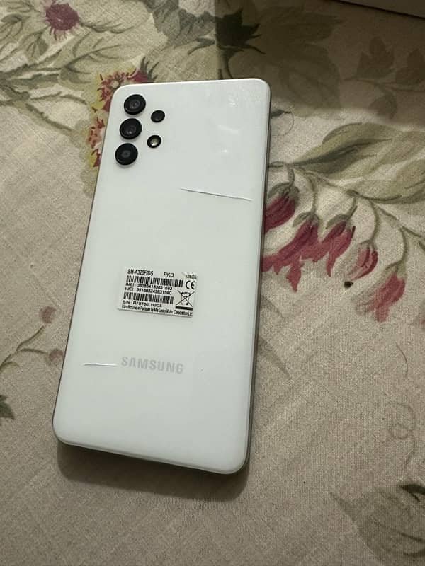 sumsung galaxy A32 1