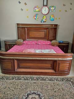 2 years old bed room set for sale