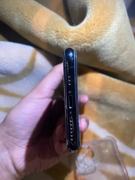 Iphone 11 pro 256gb pta approved 0