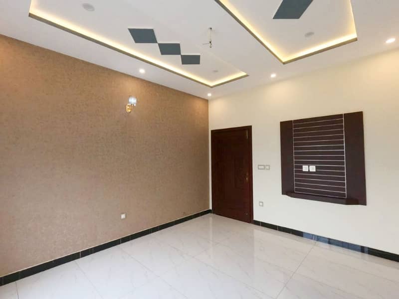 10 Marla House Available For Sale In Jubilee Town - Block B, Lahore 28