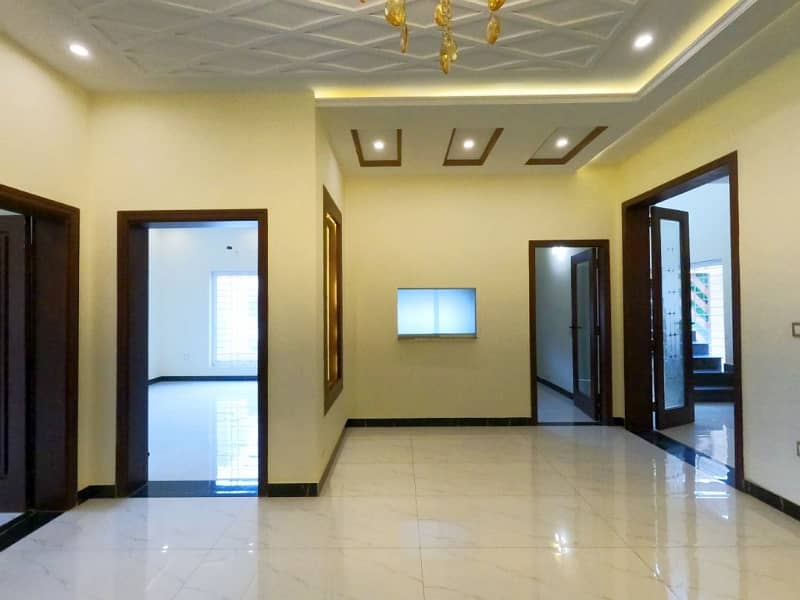 10 Marla House Available For Sale In Jubilee Town - Block B, Lahore 35