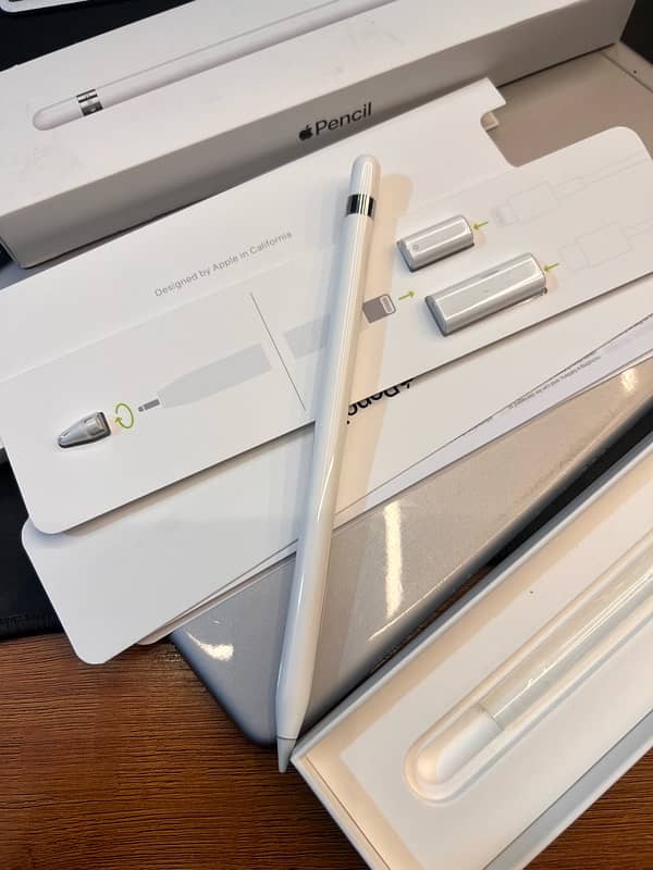 Apple Pencil 1st generation with usb c adapter 3