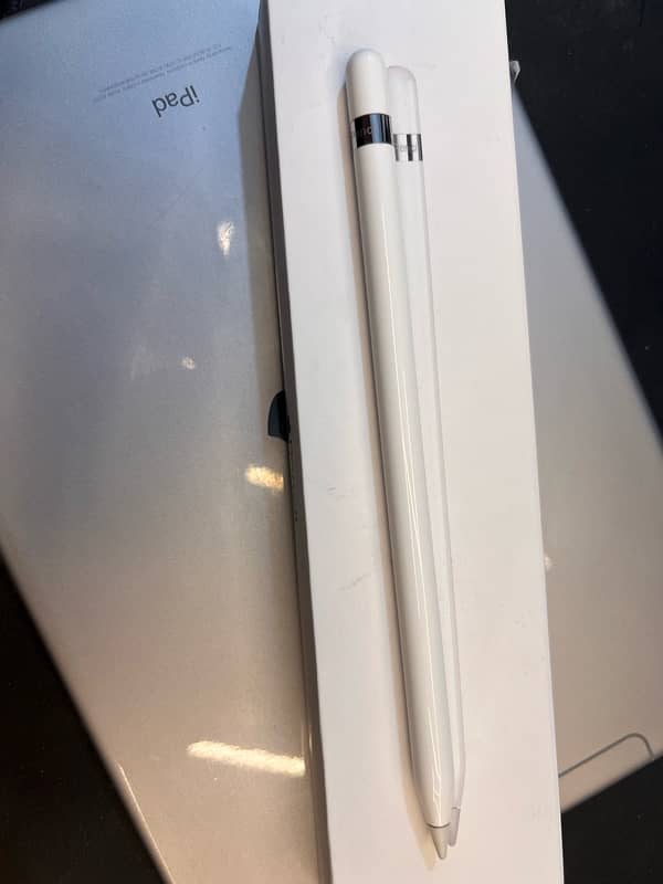 Apple Pencil 1st generation with usb c adapter 7