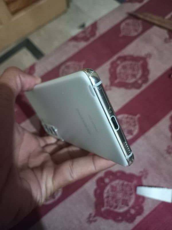 Samsung s21 5g pta condition see in picture 03437182178 contact number 11