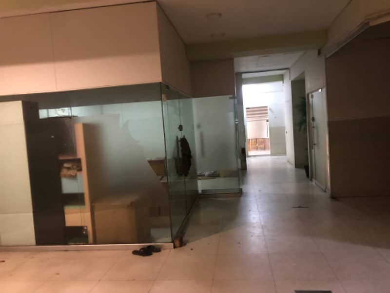 8 marla second floor office with lift for rent phase 3. 6