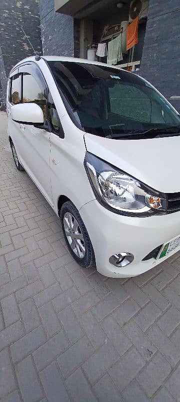 Mitsubishi Ek Wagon 2013 1