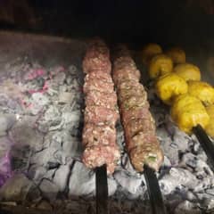 shinwari , kabuli pulao chapli kabab karegar