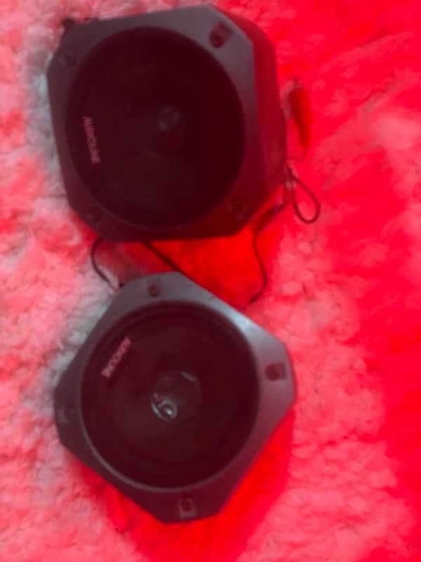 speakers 2