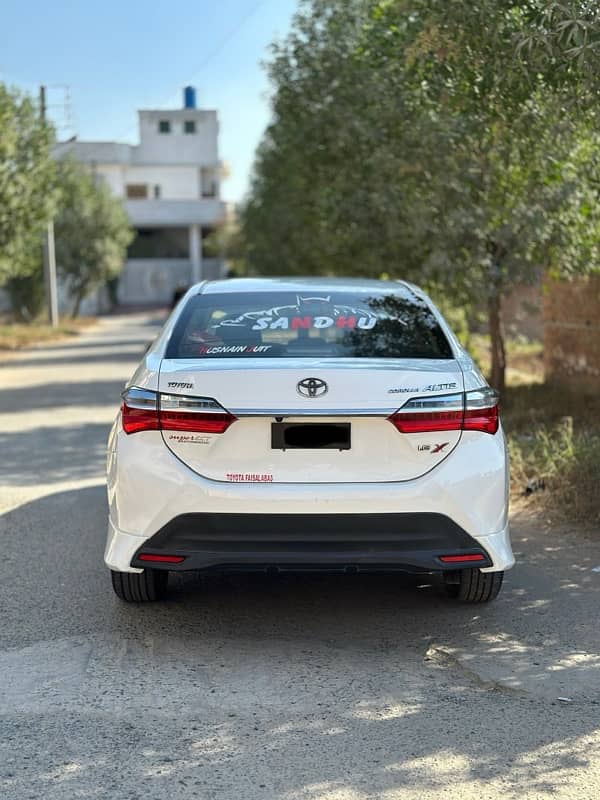 Toyota Corolla Altis 2022 5