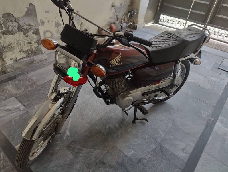 Honda 125 use slightly 2