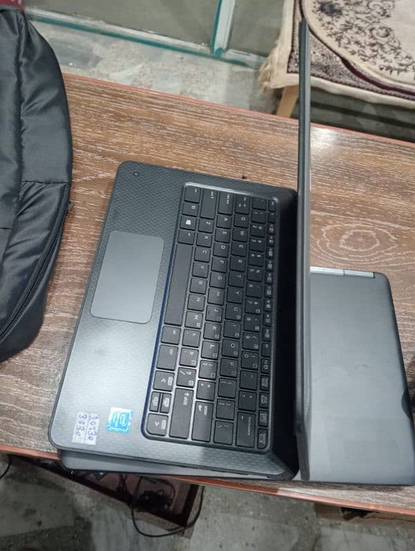 HP Laptop 5