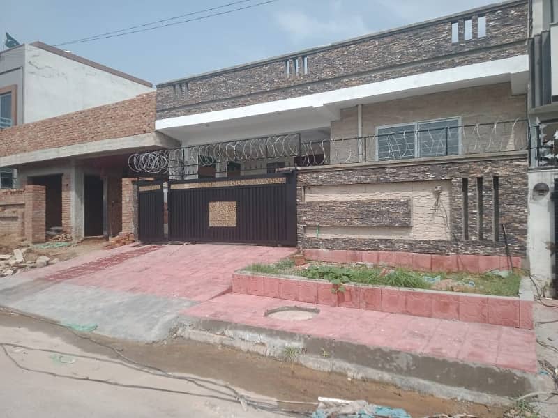 Single Story for sale nice Wood Working available in jinnah garden Original picture attached 0