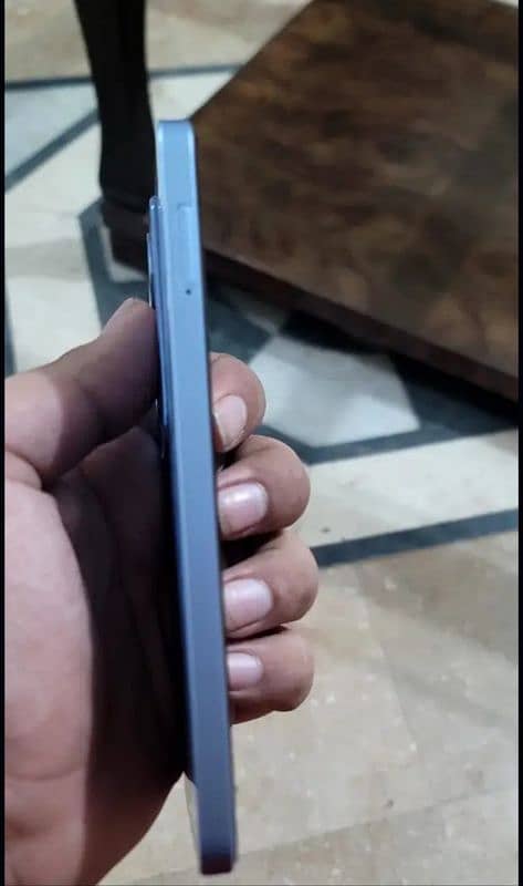 Oppo Reno11 f 2