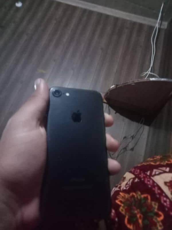 iPhone 7 128 gb 10 by9 panal tora sa Barak ha battery health 100 2