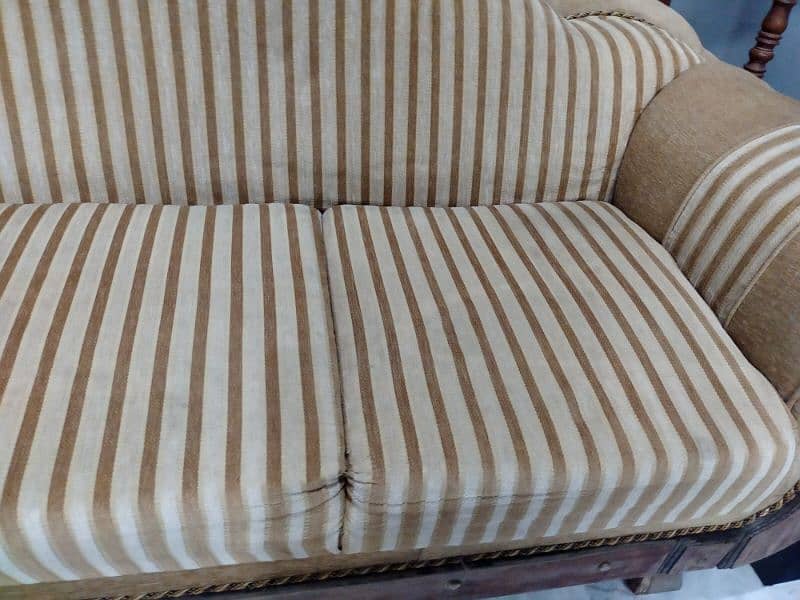 5 seater sofa set good condition 2