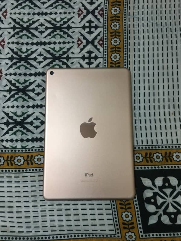 iPad mini 5 for sale in decent condiotion 2