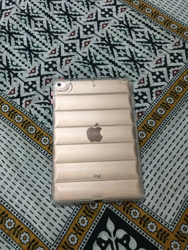 iPad mini 5 for sale in decent condiotion 5