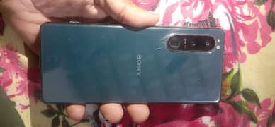 sony xpeari 5 mark 3 8/128 display mein 3 green line hn non pta