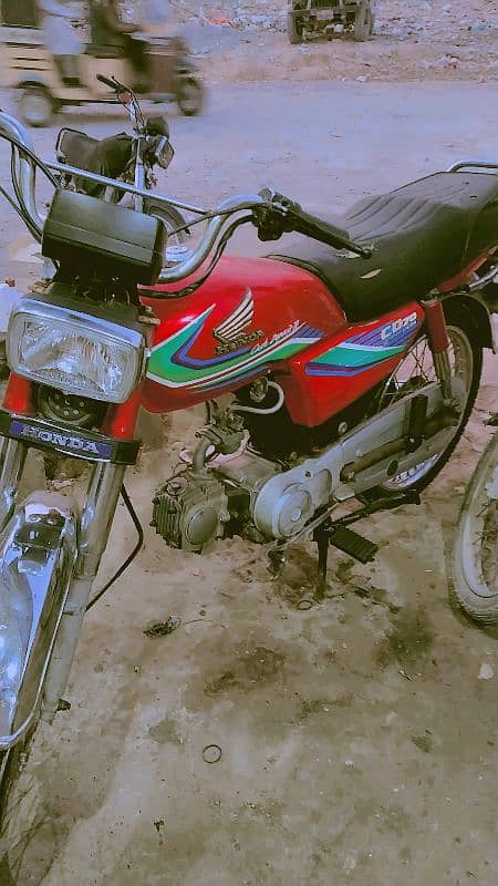 honda70 17 modal Red color(03138399551) 4