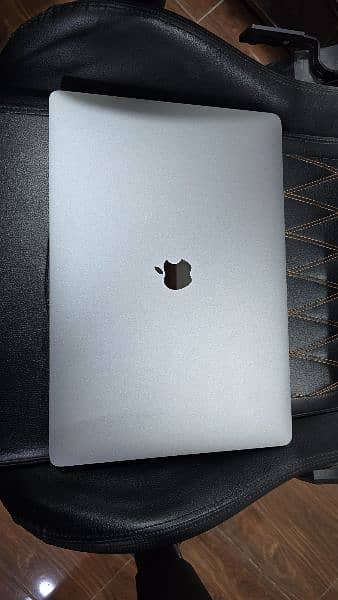 MacBook Pro 2019 Core i9 11