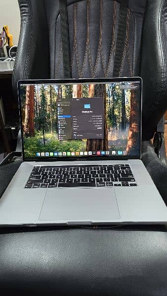 MacBook Pro 2019 Core i9 14