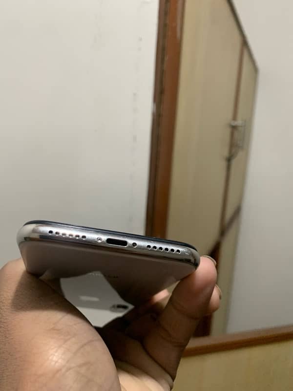 IPhone X pta approved 64gb read plz 4