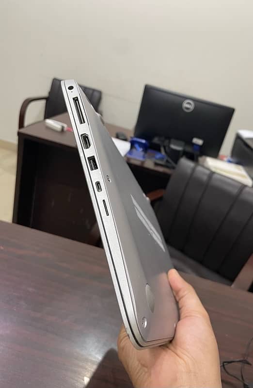 HP Elitebook Folio 1040 G3 I5 6th 8