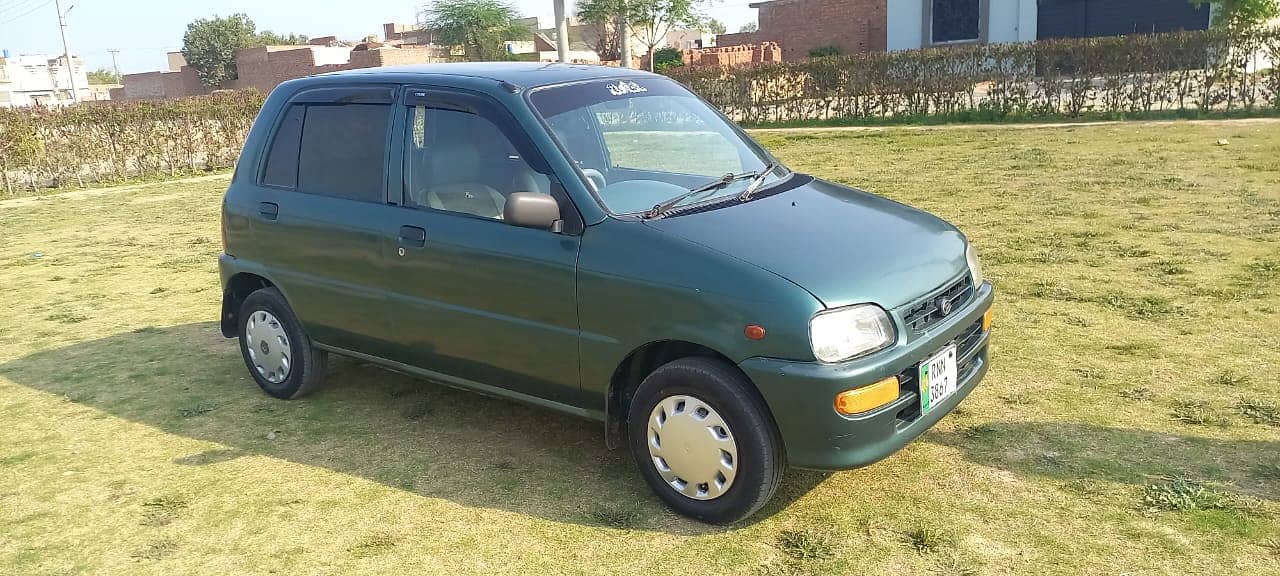 Daihatsu Cuore 2002 5