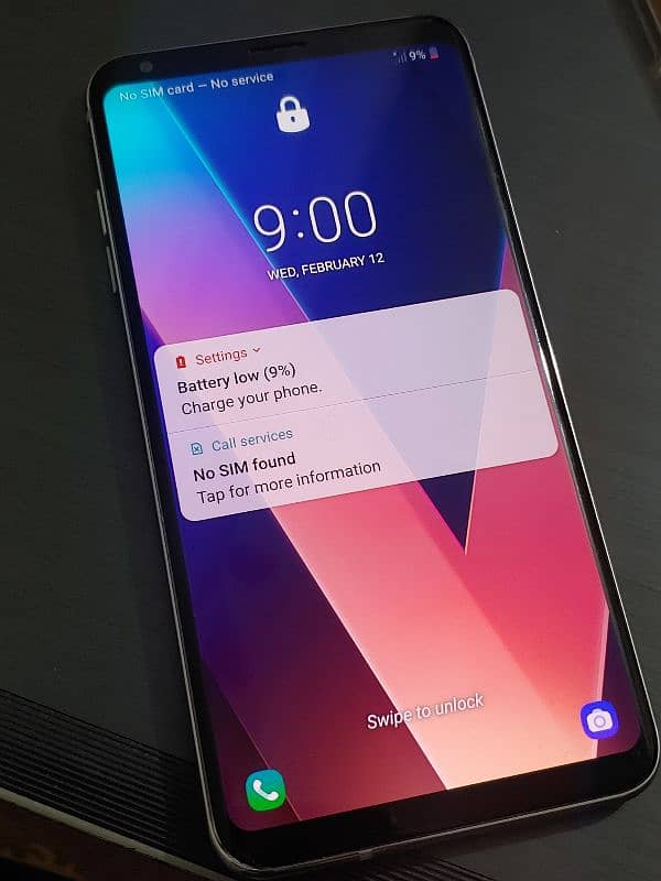 LG V30.8/10 condition. 4/64. NON PTA 2