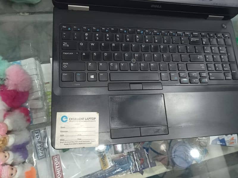 black slim dell latitude laptop 3