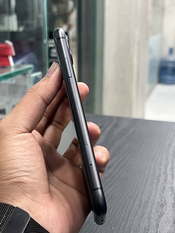 IPhone 11 Non PTA Factory Unlock 3