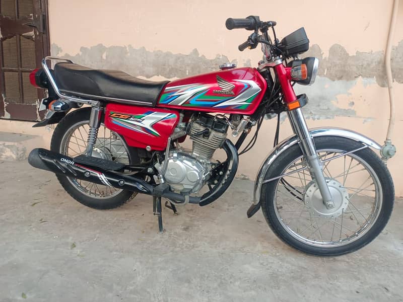 Honda CG 125 2023 Model A1 Condition 4