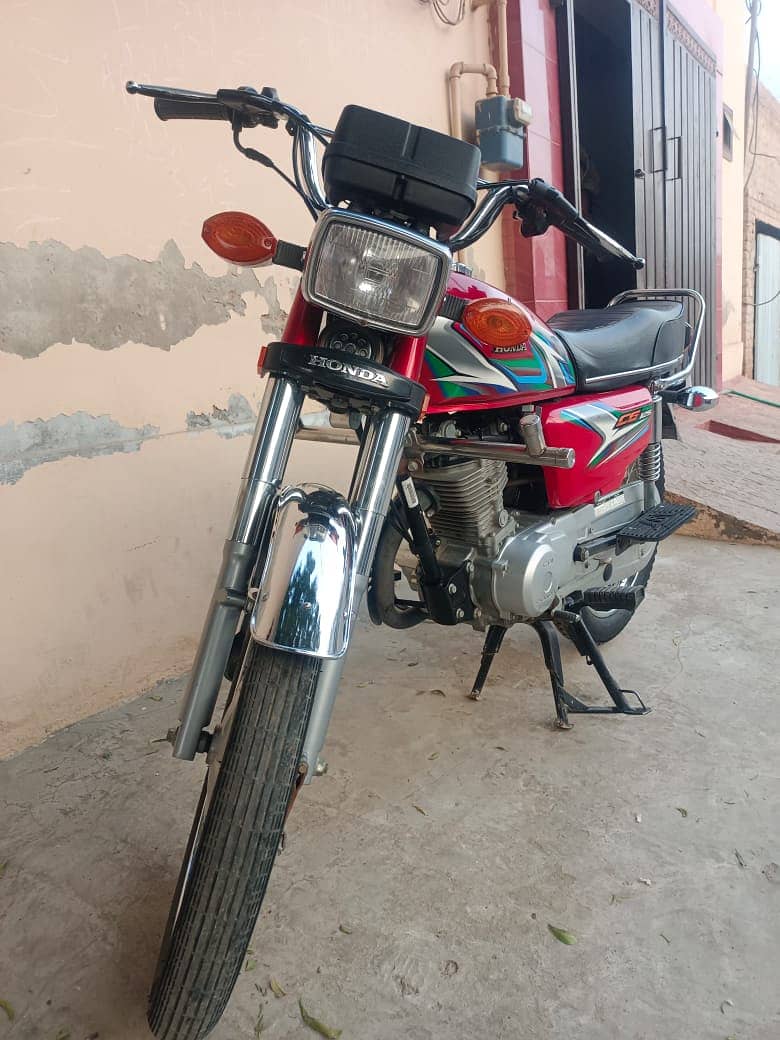 Honda CG 125 2023 Model A1 Condition 5