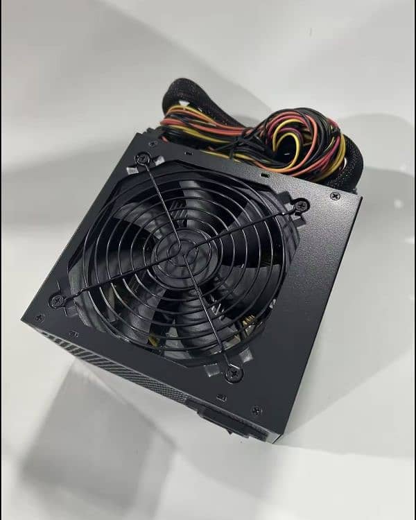 600W Power Supply 0