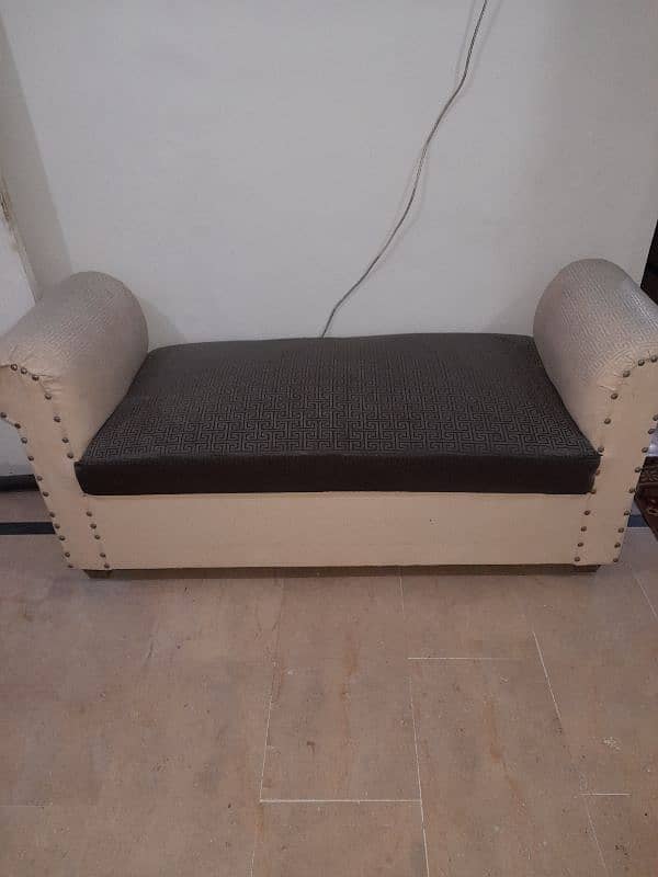 Urgent Sofa with sethi sale 3