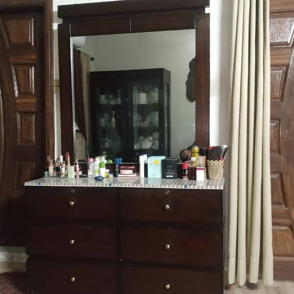 Dressing table 1