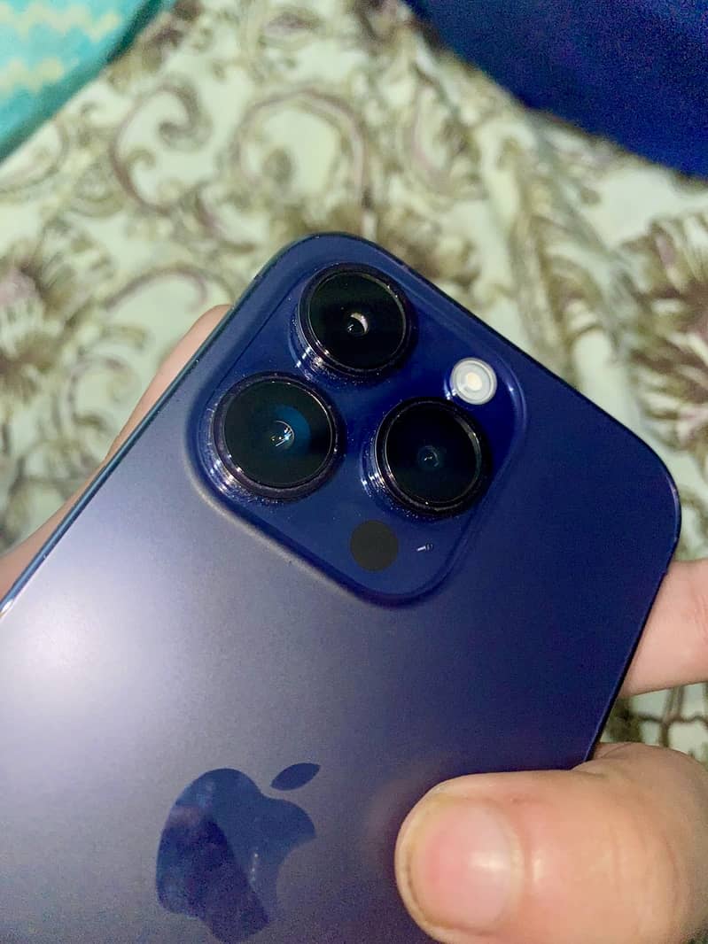 Apple iPhone 14 Pro 2