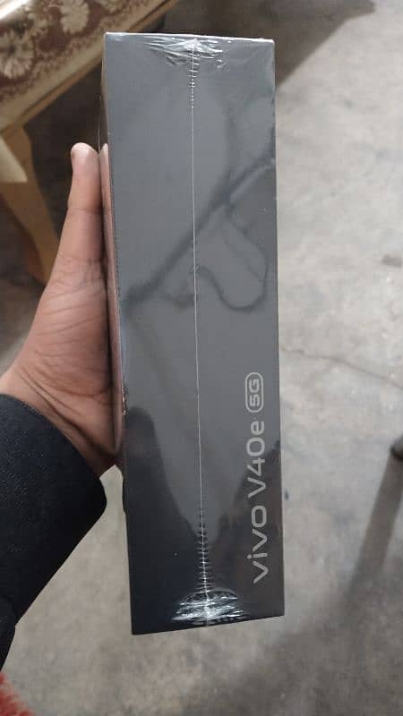 Vivo V40e (8/256GB)  PTA  Price 94000 2